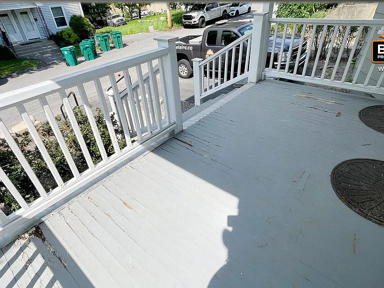 10-12 Otis St — Photo 43
