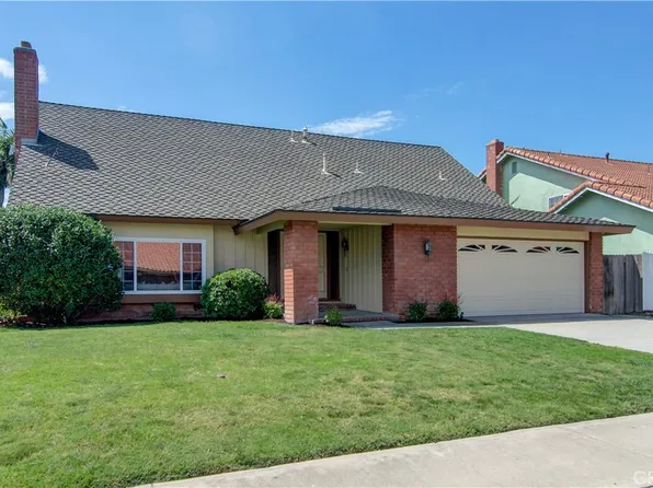 6432 Meadow Crest Dr, Huntington Beach, CA 92647