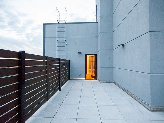 3rd image of 867 De Kalb Ave #6D