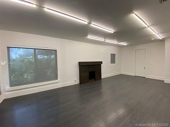 4th image of 757 NE 85th St #1