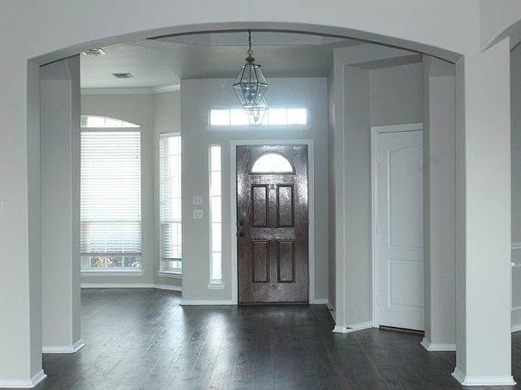 2nd image of 603 Blue Sky Dr