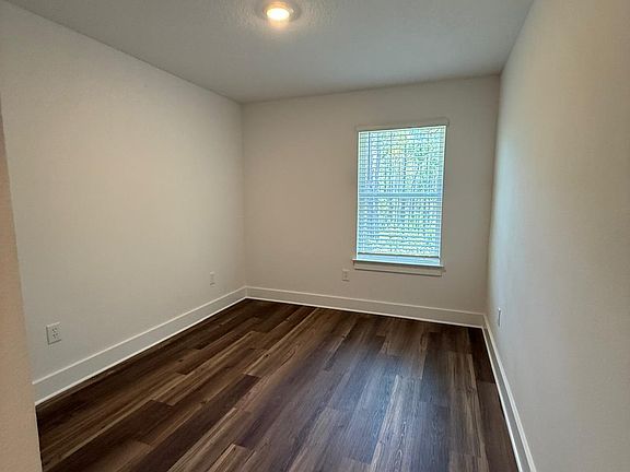 2nd image of 52 Mamba Ln #52
