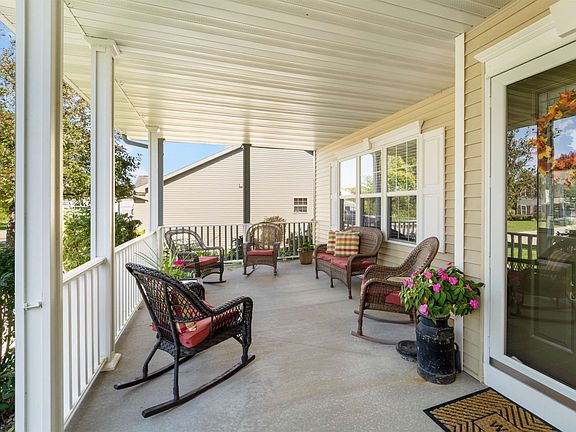 3rd image of W7265 Fox Hollow Ln