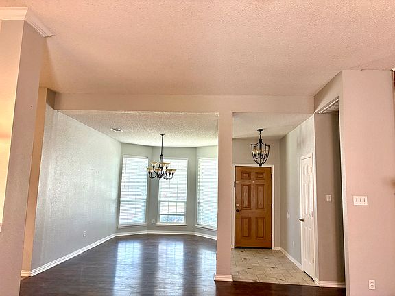 4th image of 3432 Almond Ln