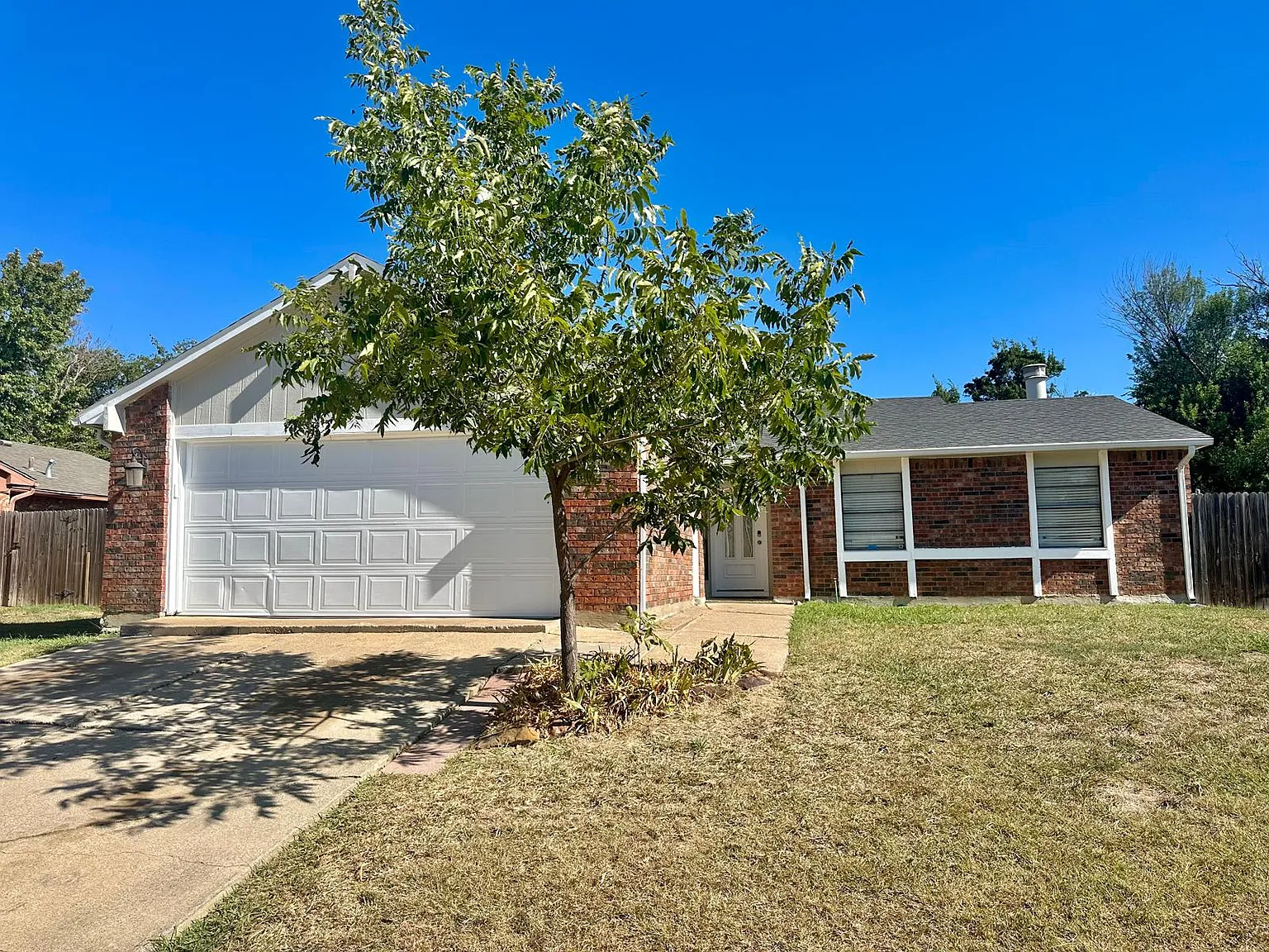 3 bed, 1565 sqft, $2,150 — Photo 2