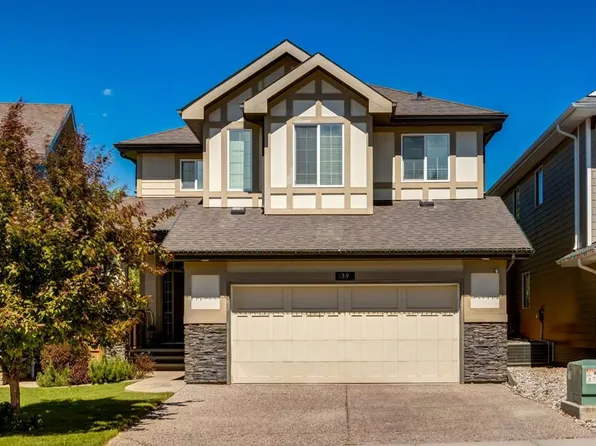 39 E Cranbrook Cres SE, Calgary, AB T3M 2C3