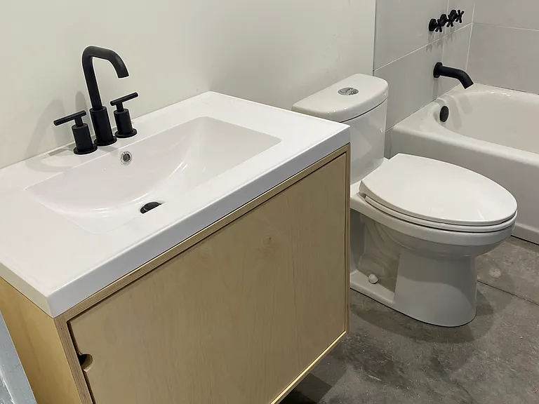410 Avenue T — Photo 22