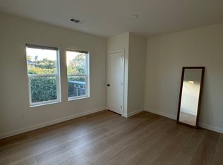 1202 61st St, Oakland, CA 94608