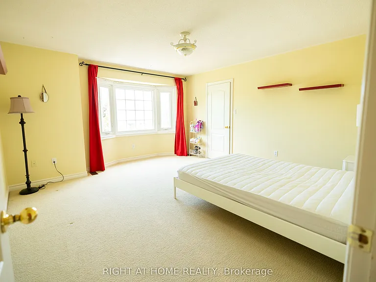 2427 Erin Centre Blvd — Photo 27