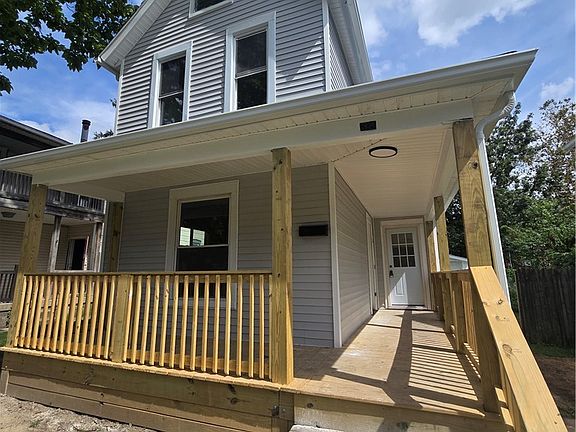 3rd image of 32 S Florence St