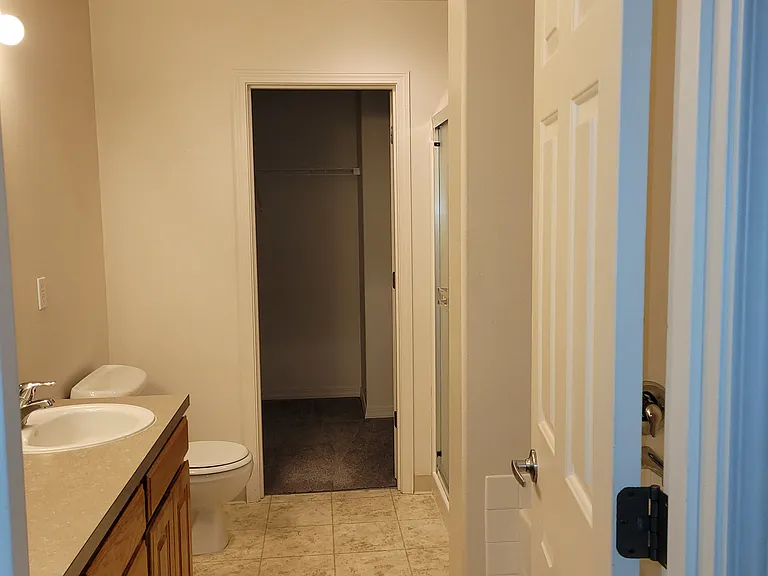 5700 NE 82nd Ave #B-6 — Photo 11