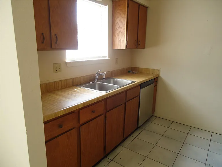 18719 Lippizaner Dr — Photo 28