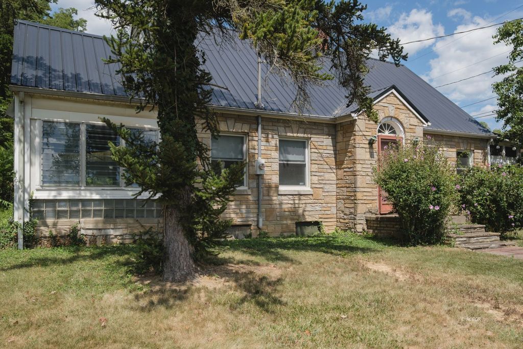 Real estate listing image