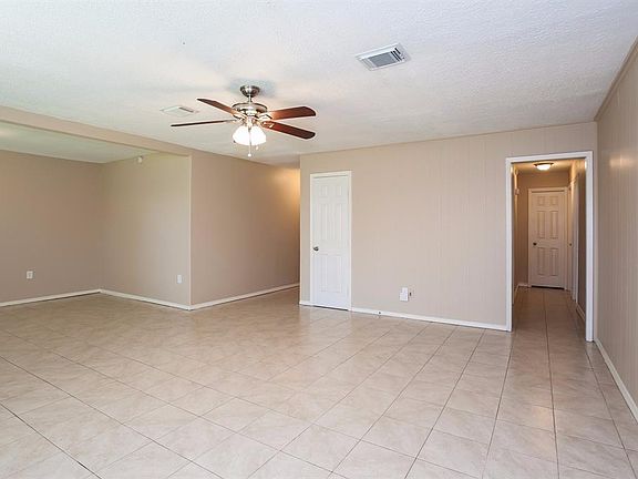4th image of 1210 Wentwood Dr