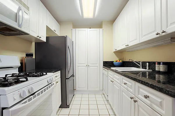 Sold by Corcoran | media 2
