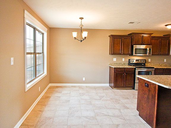 5th image of 1289 Freedom Dr