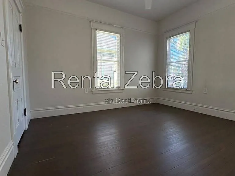 362 W 22nd St #362 — Photo 6
