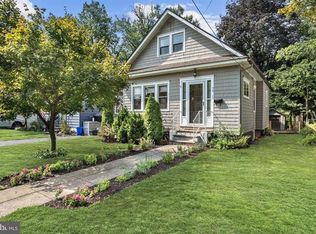 50 Ridgeway Ave, Oaklyn, NJ 08107