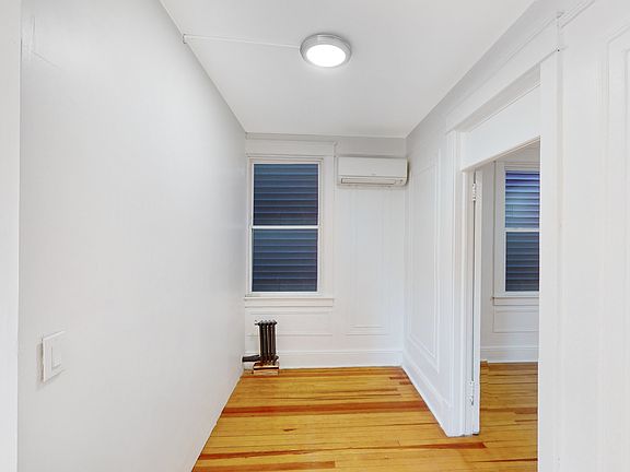 2nd image of 3025 Colden Ave #1