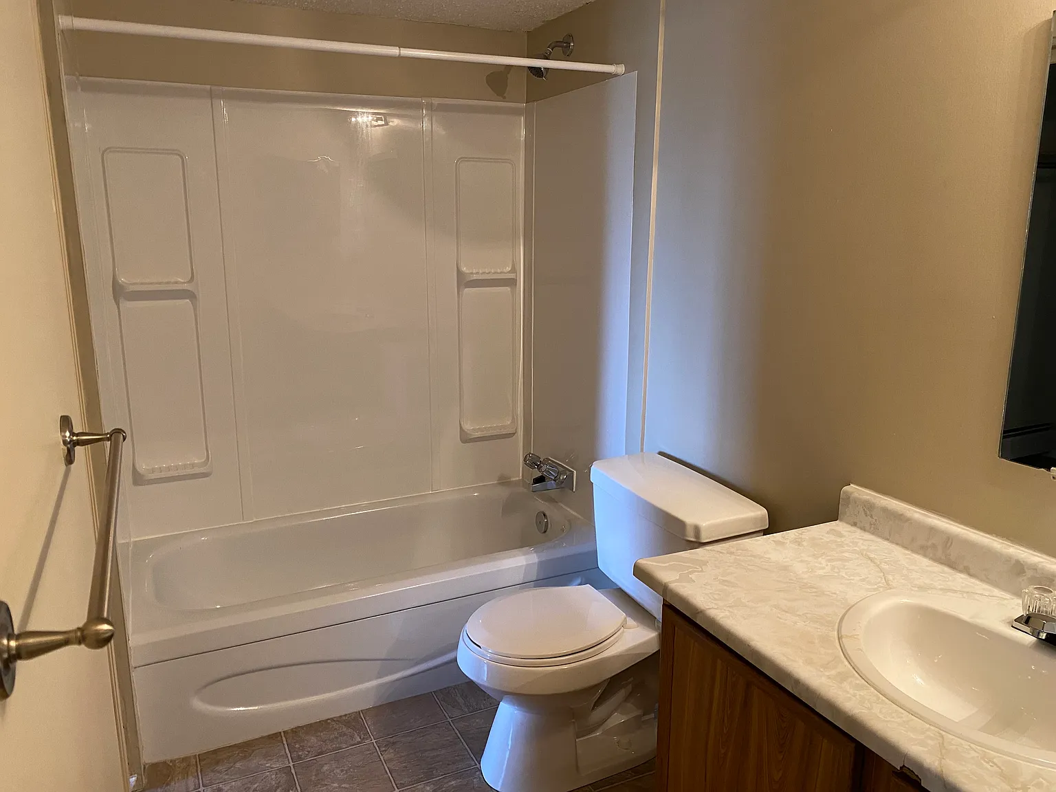 Cornerstone Apartments I — Photo 4