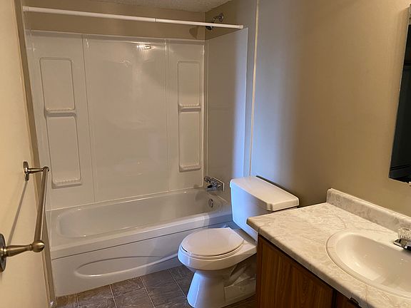4th image of 1581 Main St SE #0
