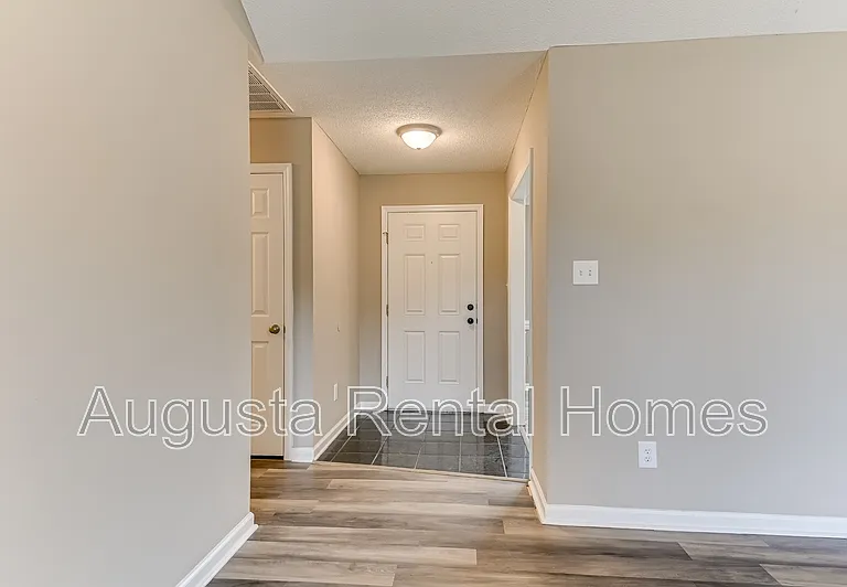 4416 Hatteras Dr — Photo 5