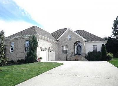 Beatiful home in Apison. Reduced Owner Moving