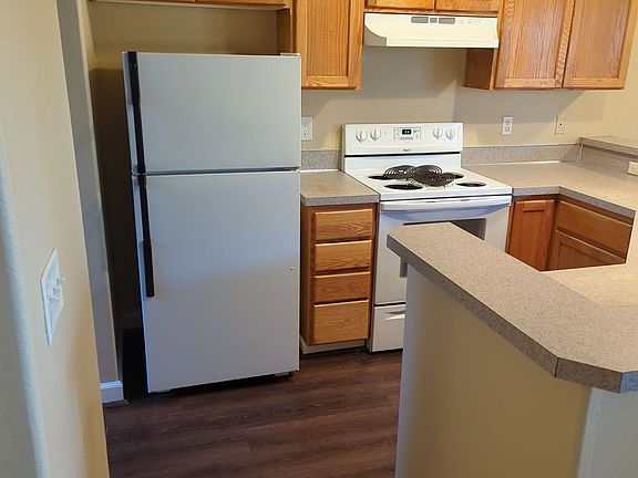 3rd image of 340 NW Connell Ave