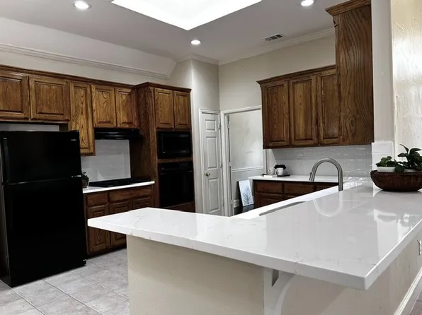 7512 Blossom Ln, Frisco, TX 75034
