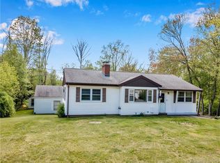 5 Long Crossing Rd, East Hampton, CT 06424