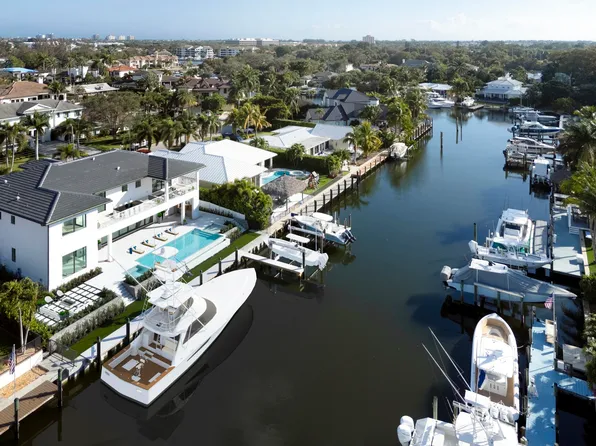 2390 Azure Circle, Palm Beach Gardens, FL 33410