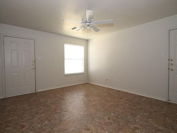 2nd image of 2602 Alma Dr #A