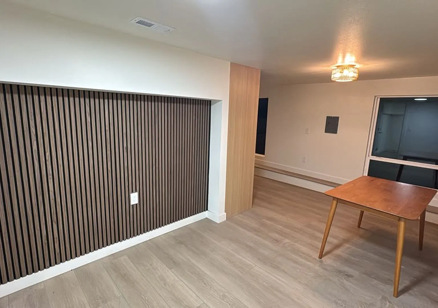 Private 1-Bedroom Basement ADU with In-Unit Washer & Dryer in Bothell — Photo 2
