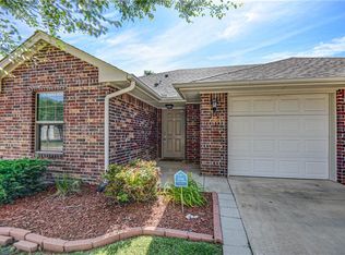 408 Victory Rd, Edmond, OK 73003