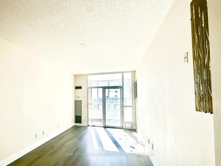 7373 Kennedy Rd #Penthouse 02 — Photo 6
