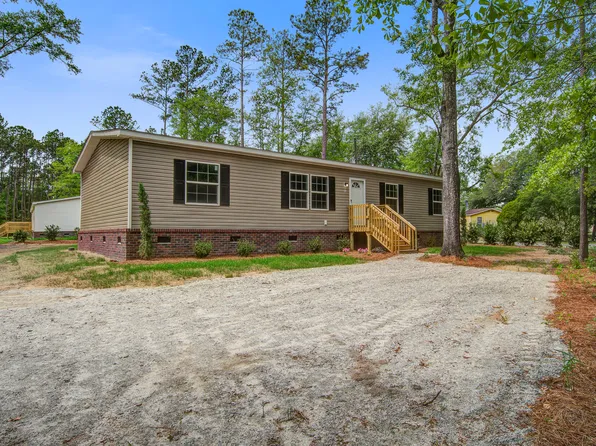 413 Peacock Ln, Summerville, SC 29486