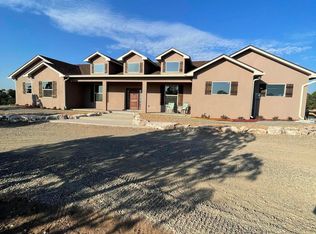 13 Stardust Ln, Edgewood, NM 87015
