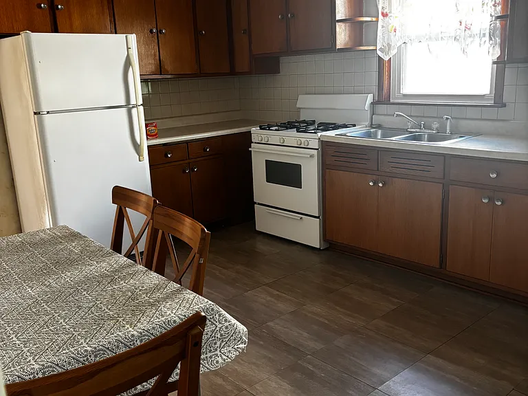 5428 W Sunnyside Ave #2 — Photo 4