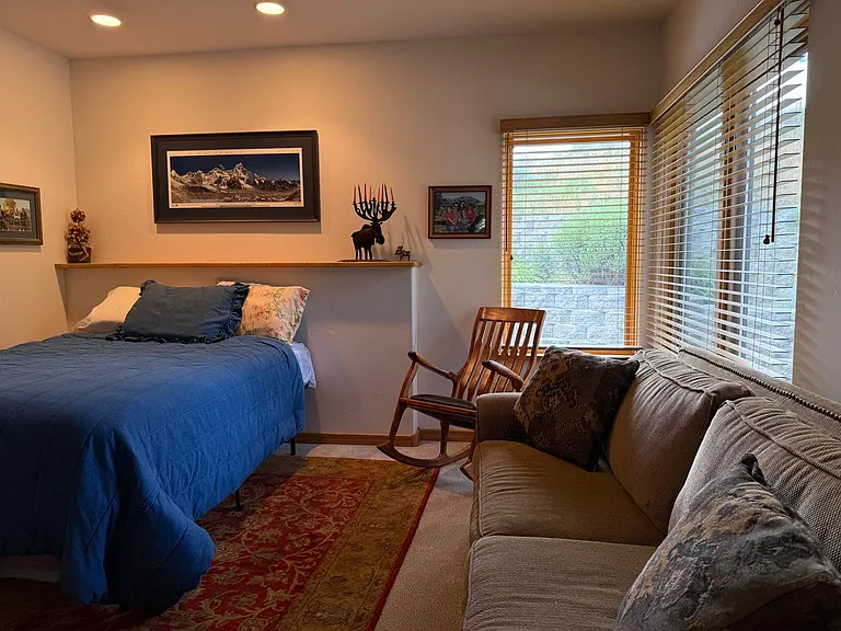 203 Camas Loop E — Photo 9