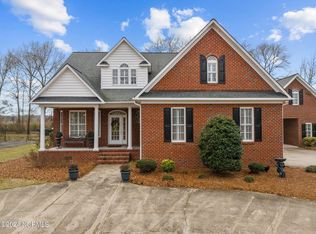 4588 Hunter Creek Dr, La Grange, NC 28551