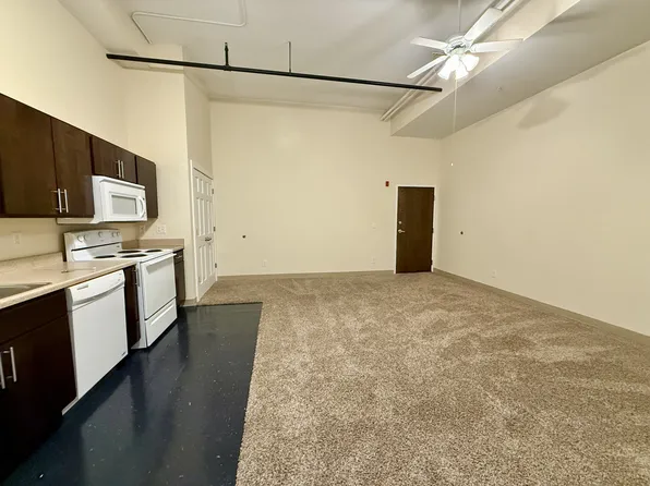 1319 5th Ave, Moline, IL 61265