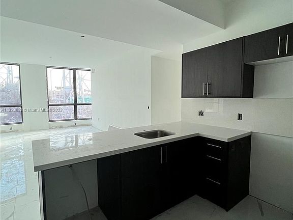 5th image of 1 Curtiss Pkwy Suite 3