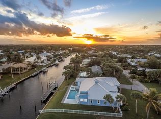 8494 SE Banyan Tree St, Hobe Sound, FL 33455