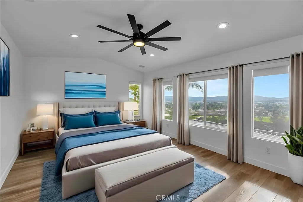 3 bed, 2.5 bath, 2087 sqft, $6,500 — Photo 3