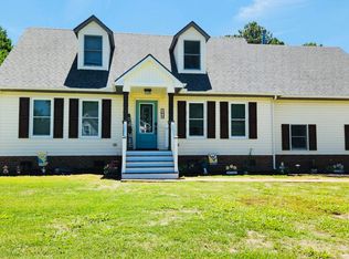 100 E Robin Ct, South Mills, NC 27976