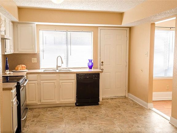 5th image of 1404 Golden Grove Dr