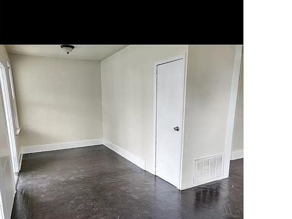 5th image of 913 S 19th St Floor 2