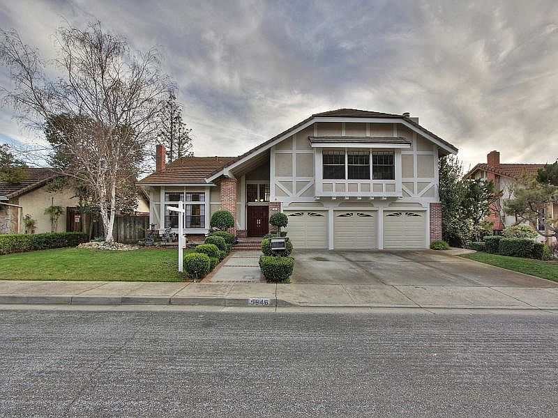 1st image of 5946 Crossmont Cir