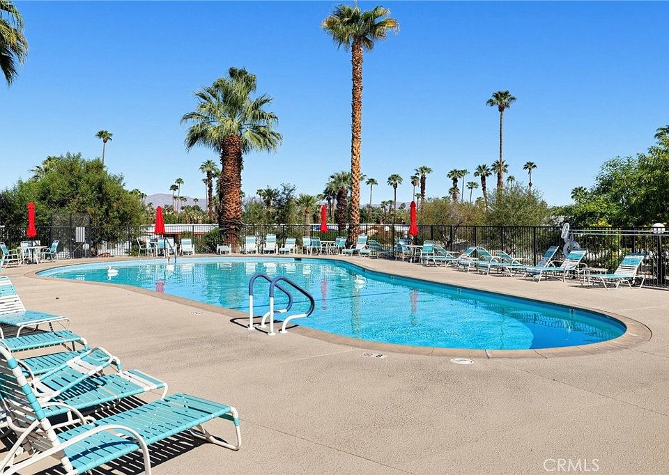 1st image of 7 Club Circle Dr