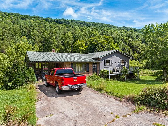 2nd image of 235 Butcher Valley Rd